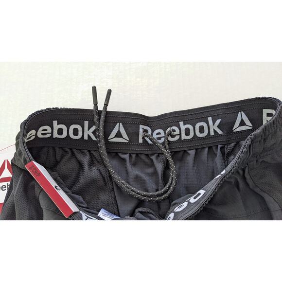 Reebok Mens Active Textured Woven Slim Shorts SzS Athletic Running - Picture 4 of 8